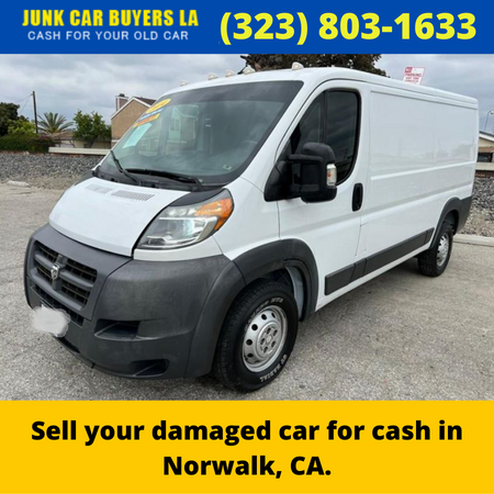Sell your damaged car for cash in Norwalk, CA.